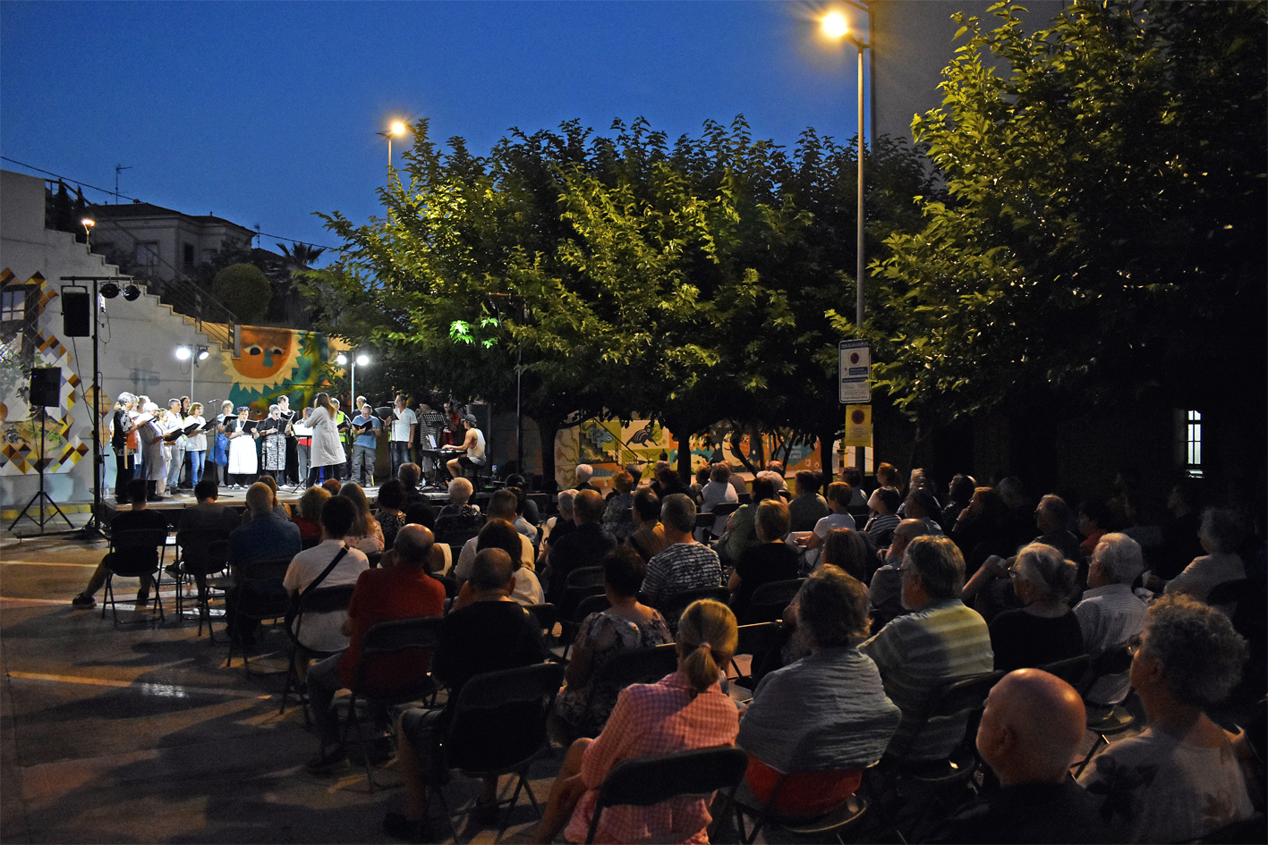 Concert de la Societat Coral La Llanterna a la plaça Salvador Perarnau, dins de la Festa Major de Súria 2024.