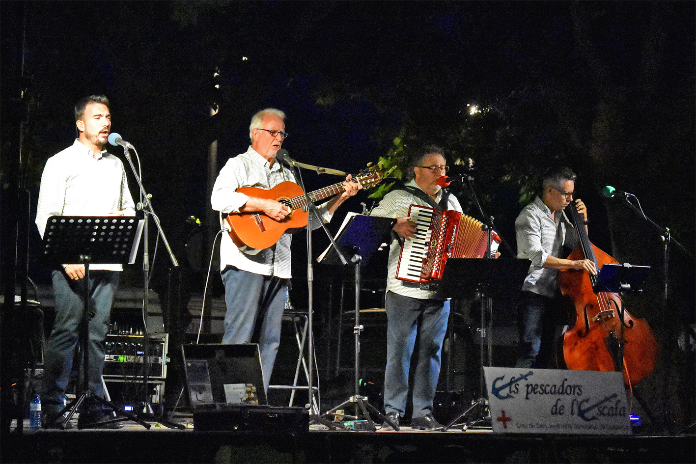 Concert d'havaneres amb Els Pescadors de L'Escala al Parc Municipal Macary i Viader, dins de la Festa Major de Súria 2024.