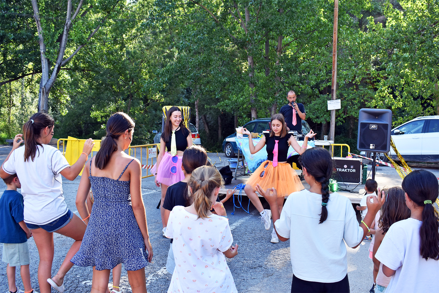 Jocs musicals i tallers amb DJ Davida i Montse Delgado, dins de la Festa Major de Súria 2024.