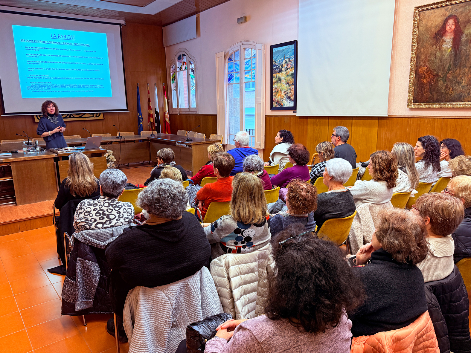 Xerrada del Dia Internacional de la Dona, amb lâ€™actriu i escriptora Ã€ngels Bassas, al salÃ³ de sessions de la Casa de la Vila.